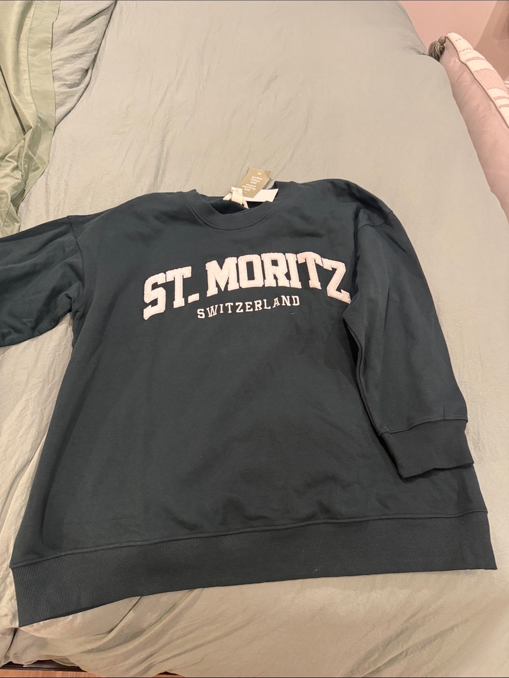 H&M Dark Green St. Moritz Switzerland Pullover Sweatshirt